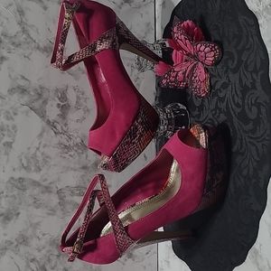 Sz 9.5 Bakers Pink with Snakeskin heels